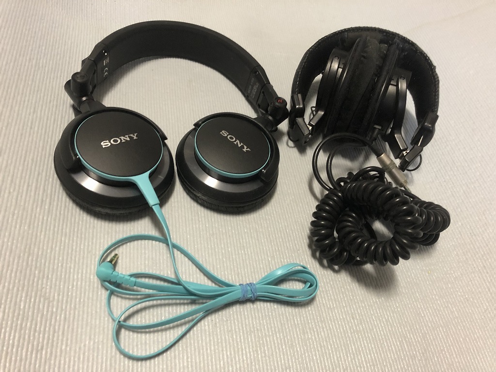 女性が喜ぶ♪ SONY ヘッドホン MDR-V6 / 日本未発売 MDR-V55 ソニー