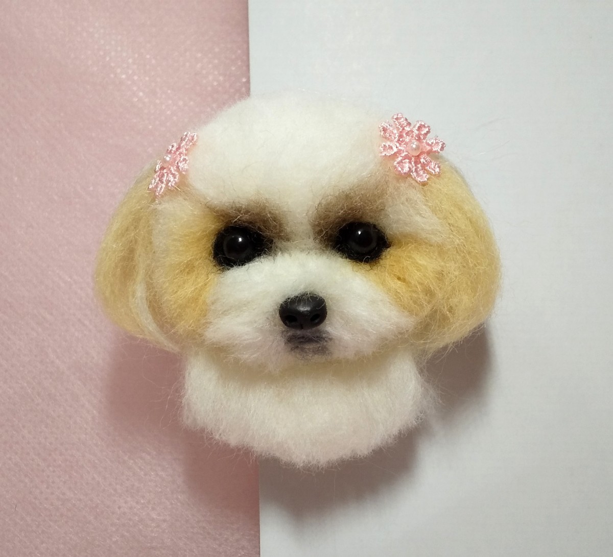 羊毛フェルト　シーズー　ブローチ　犬　ミニチュア　ハンドメイド　アクセサリー_画像1