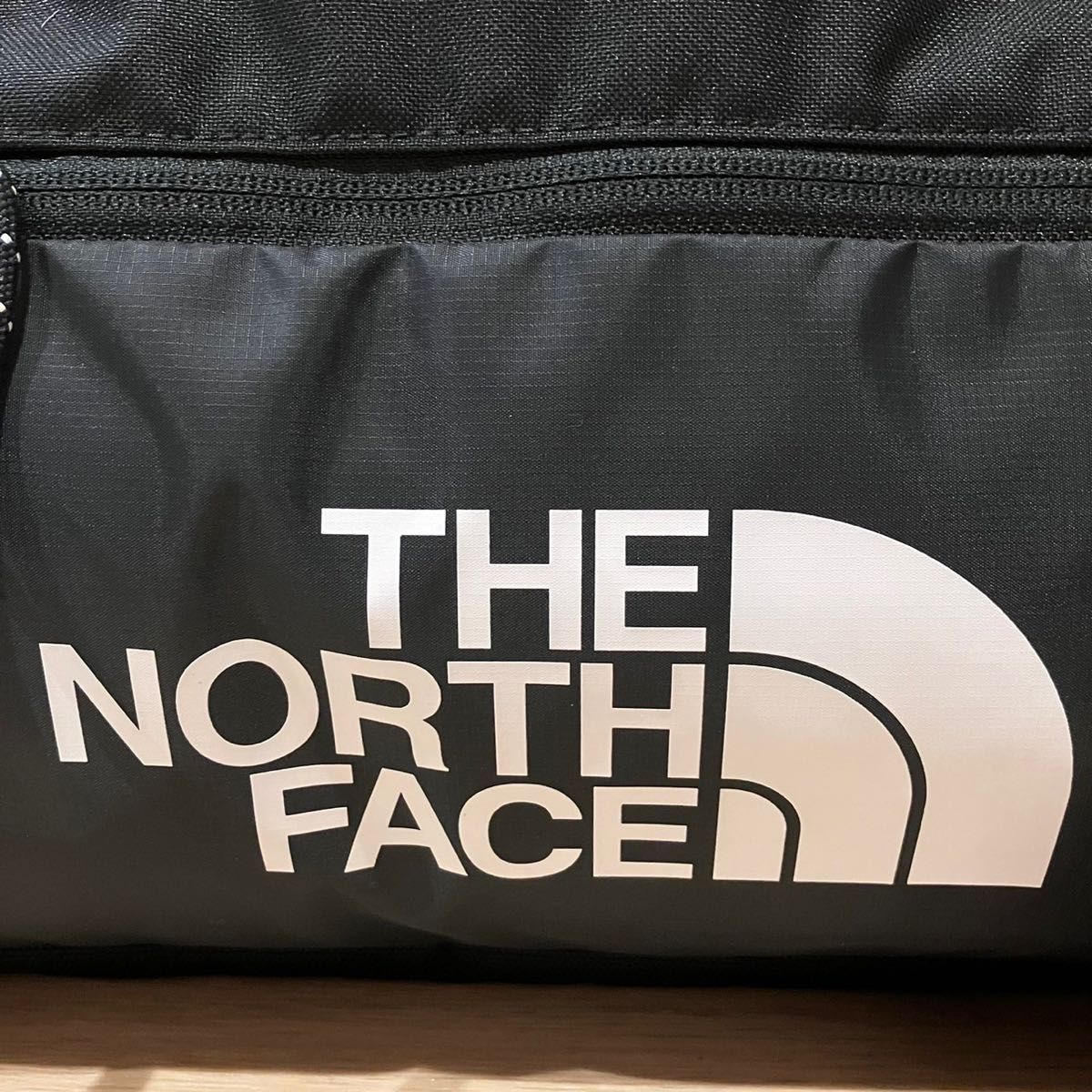 海外限定 新品未使用 THE NORTH FACE ノースフェイス ボストンバッグ ダッフルバッグ