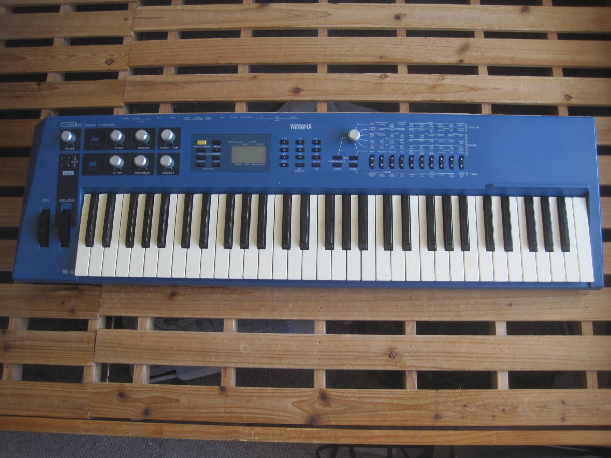 YAMAHA(ヤマハ)CS-1X☆61鍵 シンセサイザー キーボード MIDI 中古