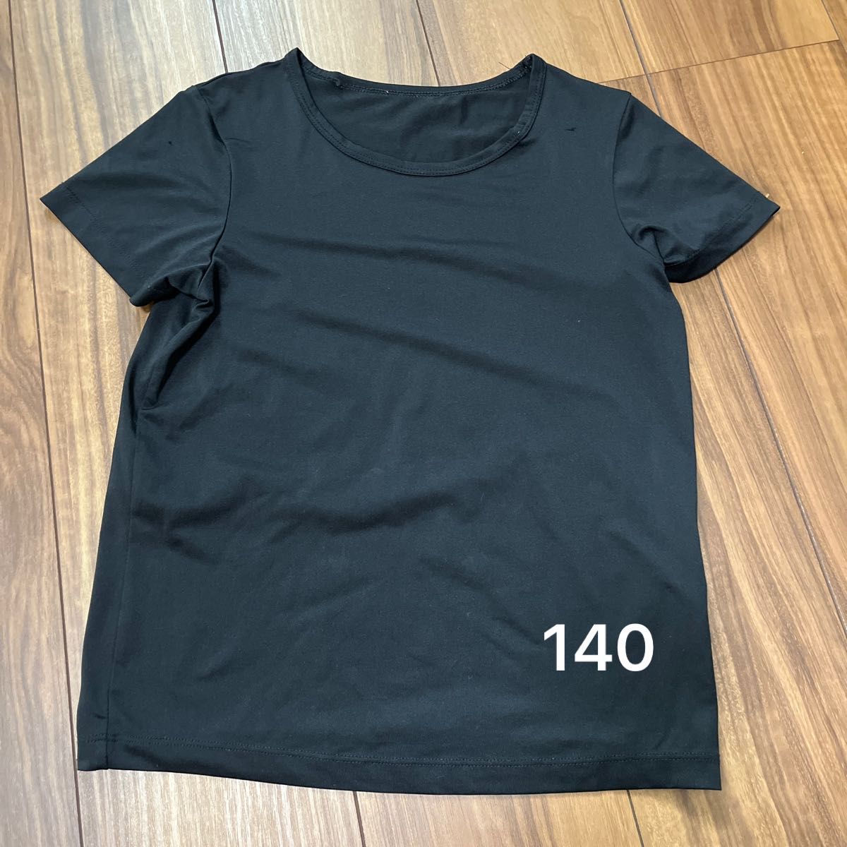 GU アンダーシャツ　ドライシャツ　Tシャツ size140