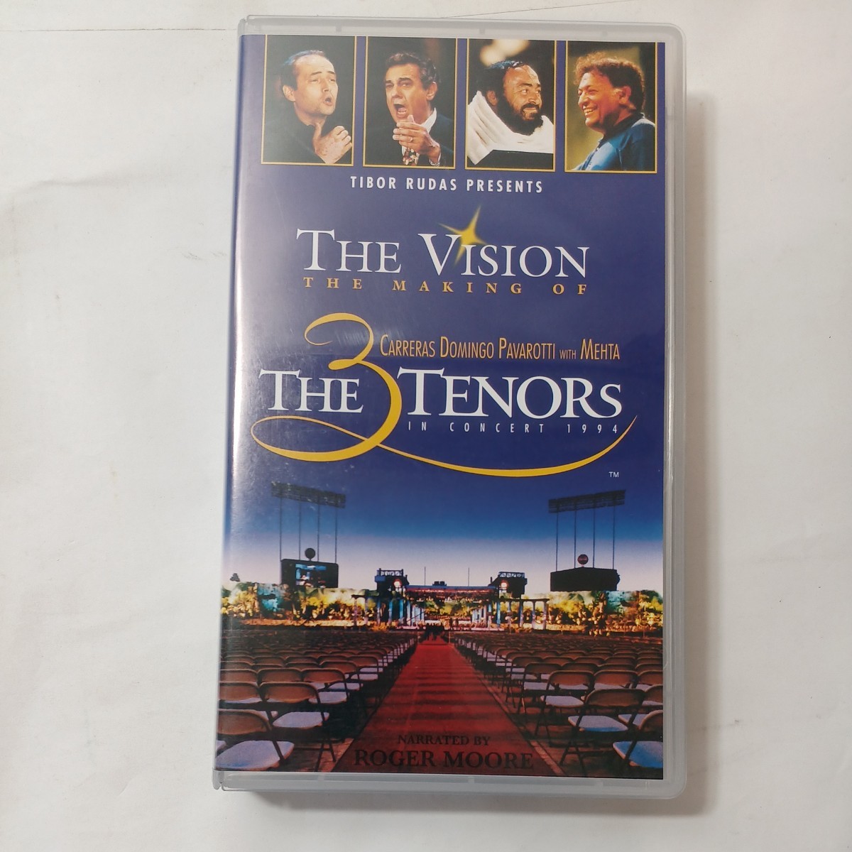 ZAA-ZVD21 ♪ VHS VIDEY WORLD 3 Major Tenor '94 Back Back исполнители: Pavarotti (Luciano), Domingo (Placid) и Currace (Jose)