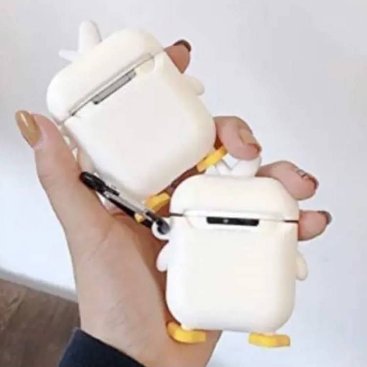 Airpods ケース 1.2世代 ひよこ　エアーポッズケース　カバー たまごっち シリコン 可愛い 