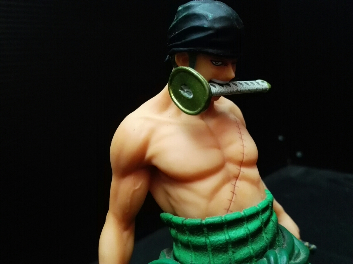 Roronoa Zorro Figure One Piece 原文:ロロノア・ゾロ　フィギュア　ワンピース　　