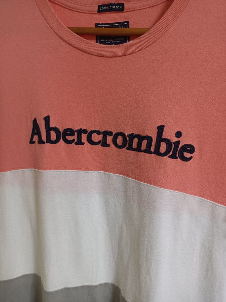 アバクロ　abercrombie＆Fitch　マルチカラー Tシャツ Tee