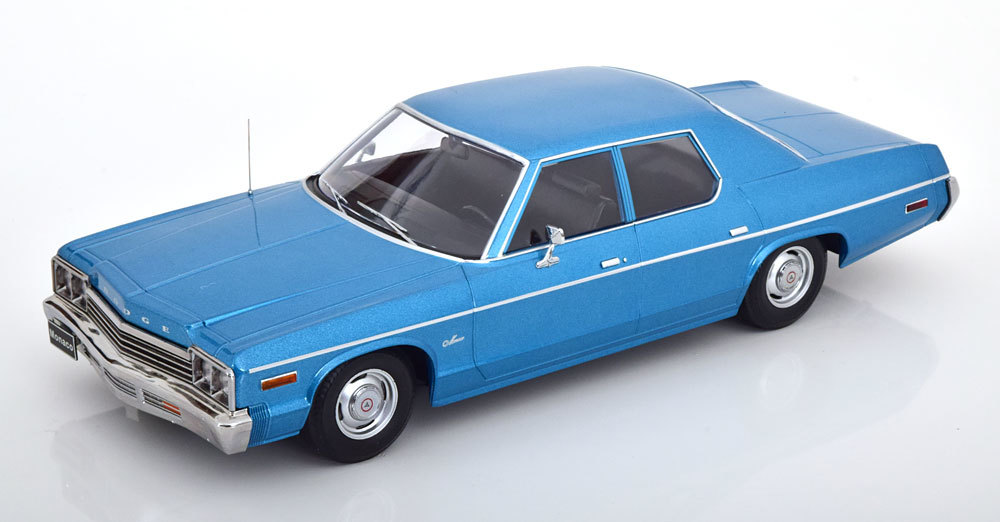 KK scale 1/18 Dodge Monaco 1974　ブルーメタリック　ダイキャスト製　ダッジ