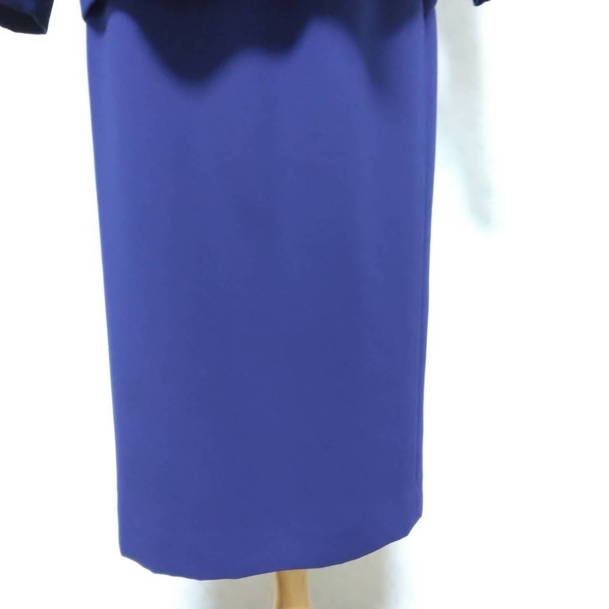 439 良品 NEU FRAU スーツ ブレザー スカート ブルー系 サイズ13 Vネック ポリエステル100% 日本製 ベーシック 入学式 お祝い レディース_画像6