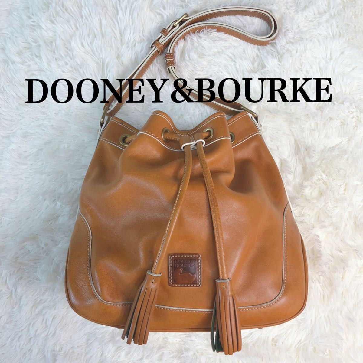 DOONEY&BOURKE ショルダーバッグ 巾着 タッセル レザーバッグ