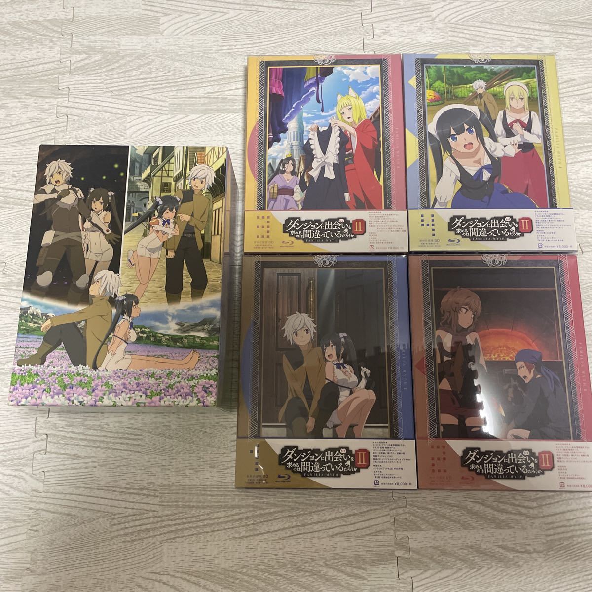 ダンジョンに出会いを求めるのは間違っているだろうか Ⅱ 初回仕様版 Blu-ray 全4巻セット 全巻セット アニメイト全巻購入特典 全巻 収納BOX|Yahoo!フリマ(旧PayPayフリマ) ダンジョンに出会いを求めるのは間違っているだろうか Ⅱ 初回仕様版 Blu-ray 全4巻セット 全巻セット アニメイト全巻購入特典 全巻 収納BOX|Yahoo!フリマ(旧PayPayフリマ)