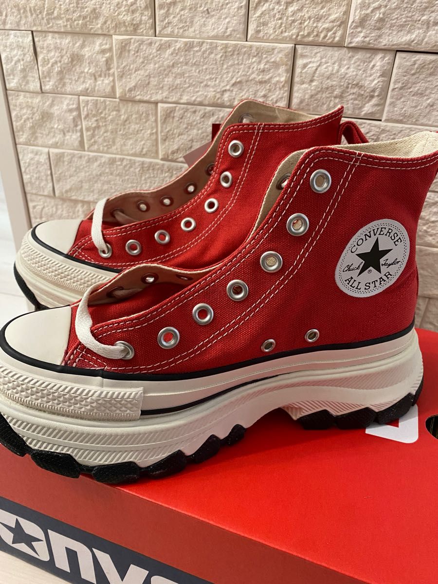 CONVERSE コンバース ハイカット 厚底 レッド 赤 RED 限定 HI トレック CONVERSE コンバース ハイカット 厚底 レッド 赤 RED 限定 HI トレック
