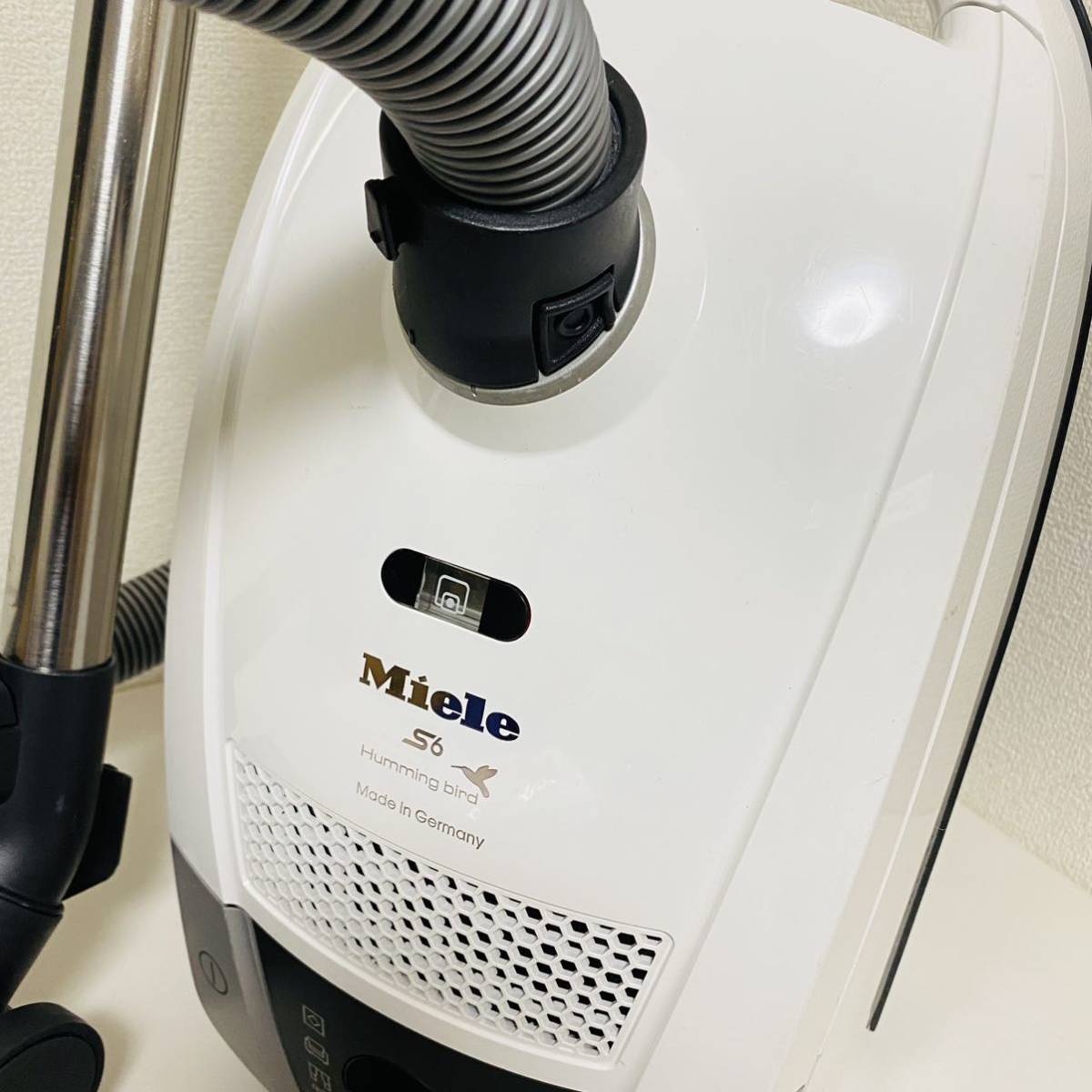 ミーレ Miele S6340 紙パック式 掃除機 ハミングバード|Yahoo ミーレ Miele S6340 紙パック式 掃除機 ハミングバード|Yahoo