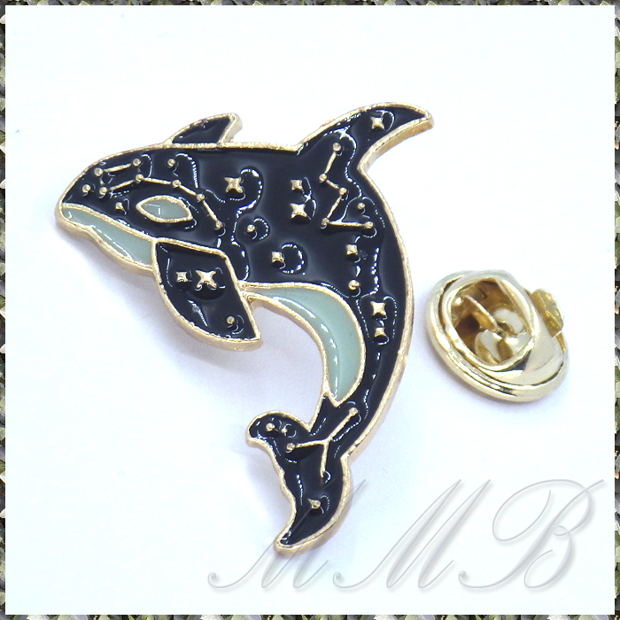 [BROOCH] Lapel Pin Constellation Killer Whale エナメル彩色 星座 シャチ ジャケット スーツ襟PINS ゴールド ピンブローチの画像2