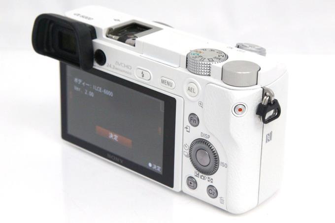 極美品｜ソニー α6000 ILCE-6000Y ダブルズームレンズキット ホワイト シャッター回数 約3700回以下 γA4807-2Q2A_画像4