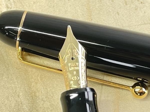 美品 PILOT CUSTOM 74 万年筆 2本セット ペン先 14K 585 パイロット