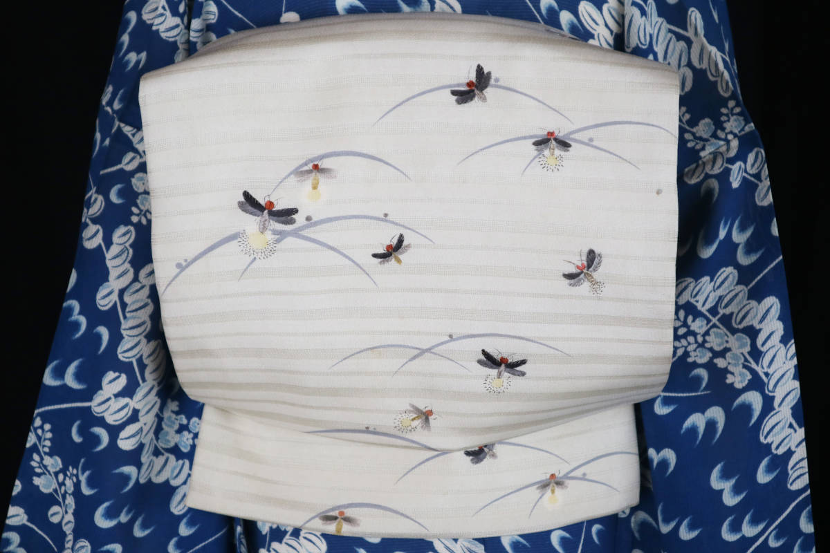 アンティーク大正ロマン 露芝と蛍の染めと刺繍 変わり絽 アンティーク大正ロマン 露芝と蛍の染めと刺繍 変わり絽