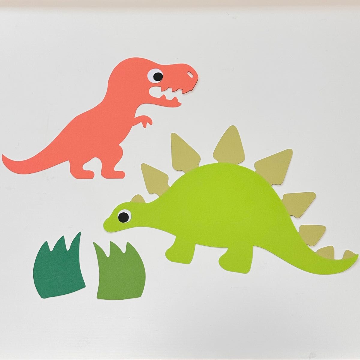 壁面飾り 保育園 幼稚園 恐竜　製作活動　製作キット　壁面製作　男の子