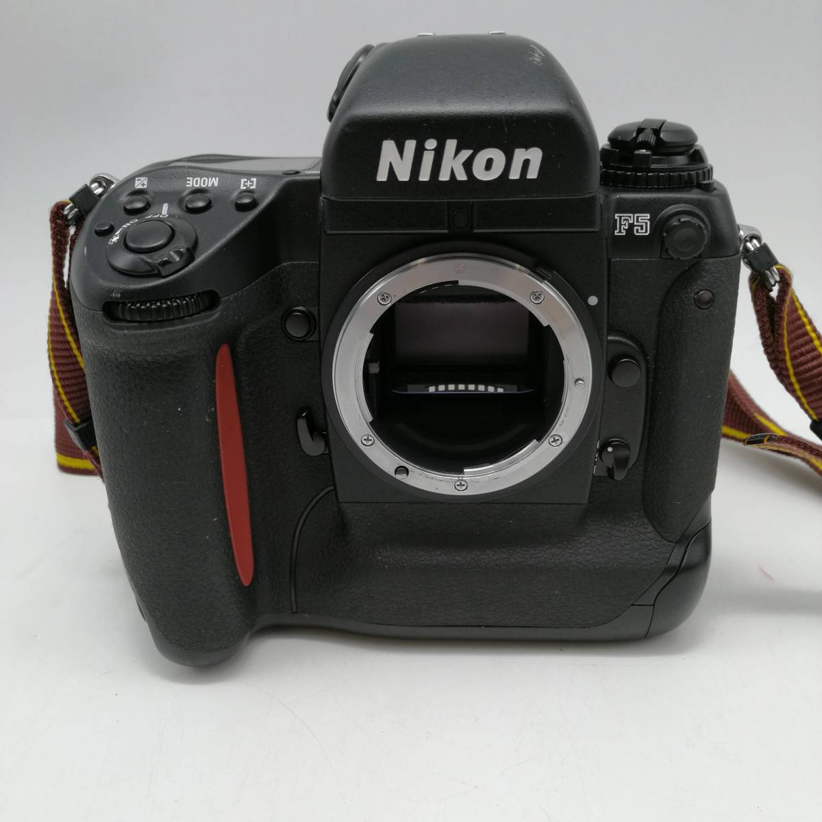 高価値】 NIKON 一眼レフ ボディ F5 ニコン Nikon t2083 フィルム
