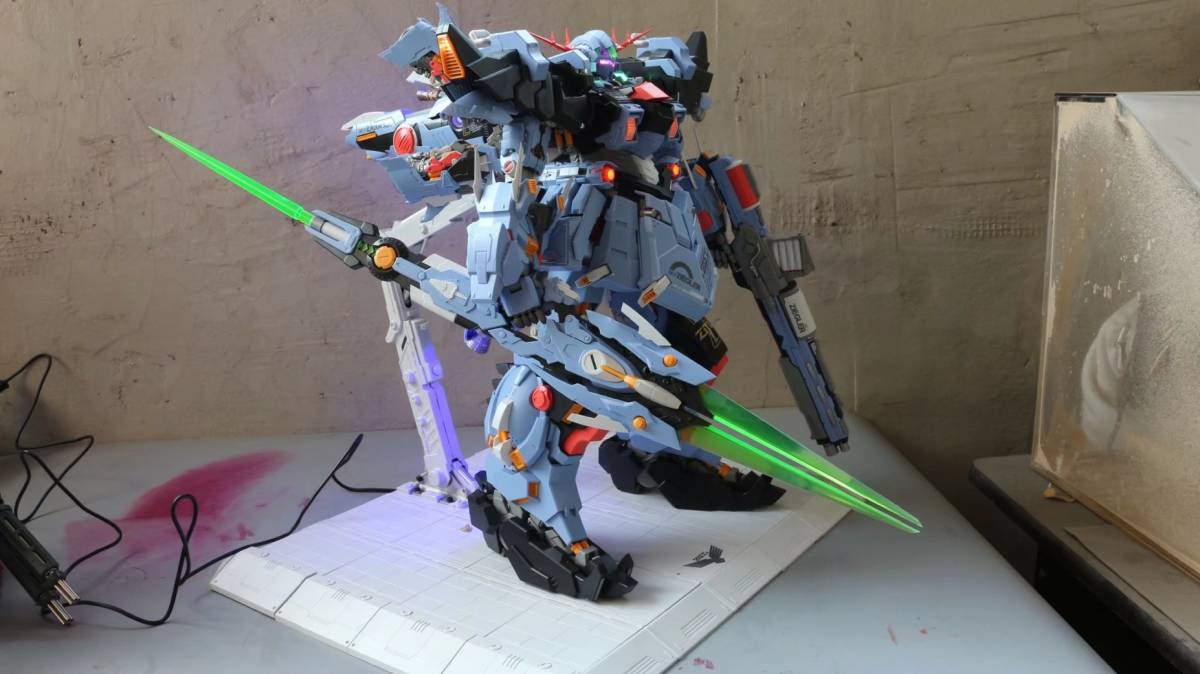 1/100 Perfect Geon Full Kit Type初始限量版（已完成） 原文:1/100 パーフェクトジオング フルキットタイプ 初回限定版（完成品)