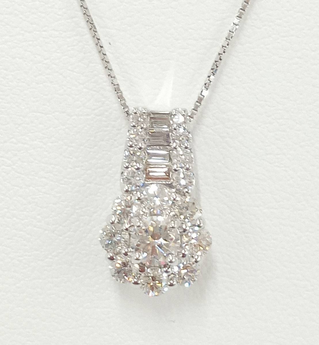 【ソーティング付き】Pt900 Pt850 ダイヤ0.302・0.82ct 45cm 4.8g ネックレス プラチナ ダイヤモンド_画像1