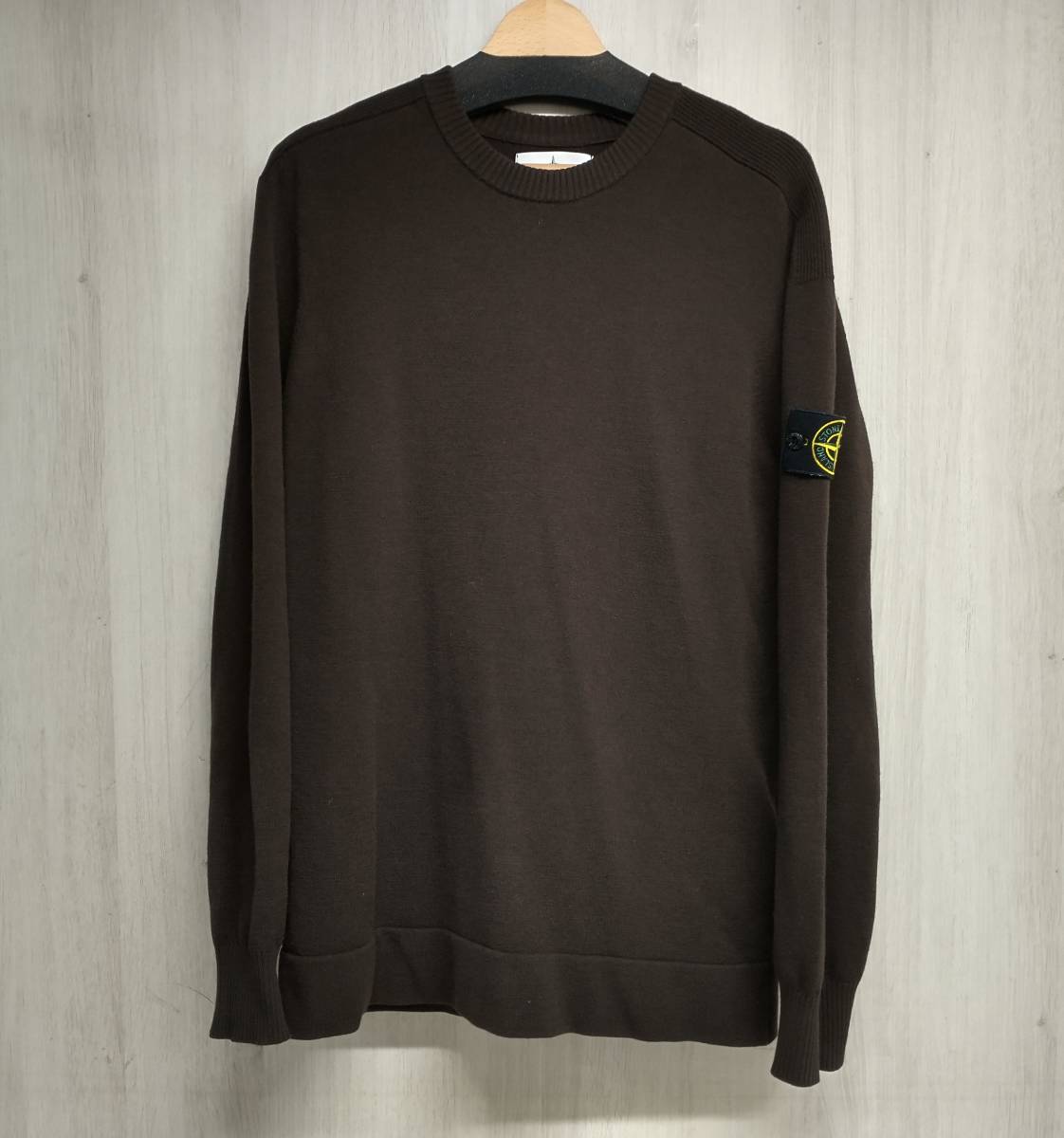 人気メーカー・ブランド STONE ISLAND ストーンアイランド ニット セーター ブラウン ウール ポリエステル ブルガリア製 Lサイズ 店舗受取可 Lサイズ 人気メーカー・ブランド STONE ISLAND ストーンアイランド ニット セーター ブラウン ウール ポリエステル ブルガリア製 Lサイズ 店舗受取可 Lサイズ