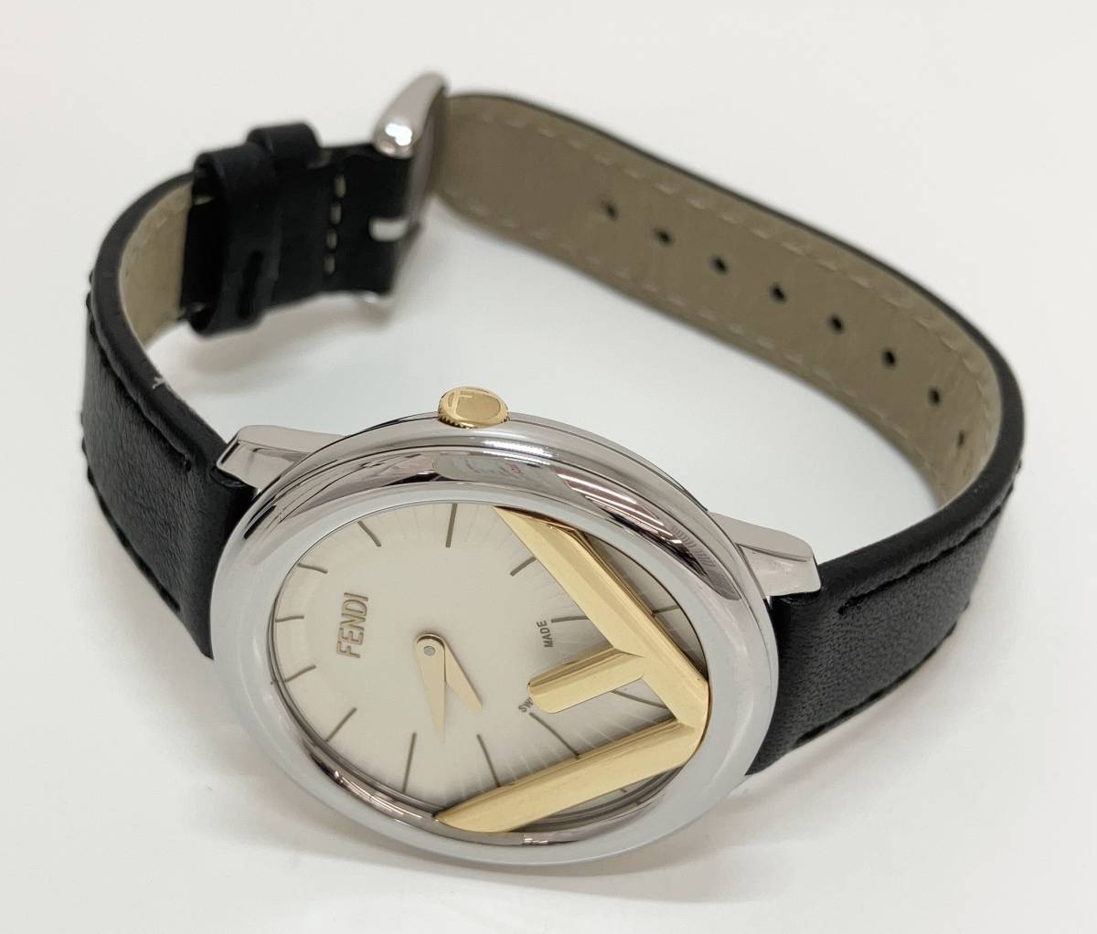 超熱 フェンディ FENDI ラナウェイ 白文字盤 クォーツ 001-71000M-034 フェンディ