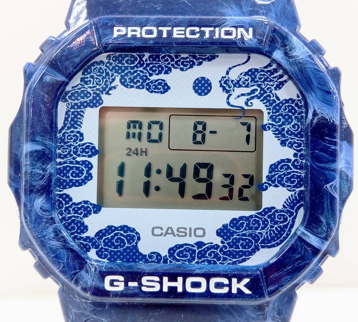 【箱付き・美品】CASIO G‐SHOCK DW-5600BWP-2JR 青花 マーブル デジタル クォーツ WEB限定 ブルー 腕時計