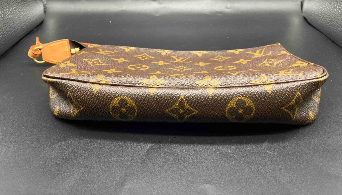 【即決】LOUIS VUITTON ルイヴィトン モノグラム ポシェットアクセソワール PVCレザー ハンドバッグ M51980_画像3