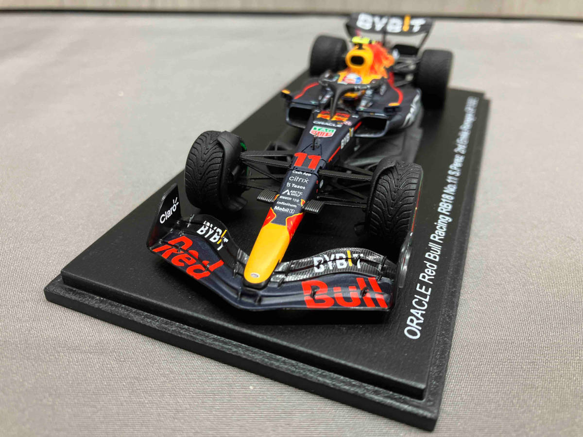 スパーク 1/43 ORACLE Red Bull Racing RB18 No.11 S.Perez 2nd Emilia Romagna GP 2022_画像4