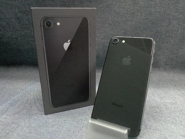 iPhone8 スペースグレー SIMフリー-