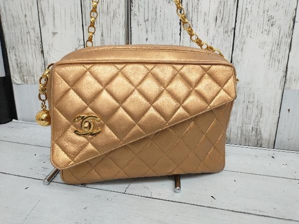 CHANEL ラムスキンキルティングポケットカメラバッグ 2321563 シャネル ゴールド 金色 ココマーク ショルダーバッグ