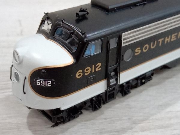 ジャンク HOゲージ South Railway EMDE8A #6912 メーカー不明 動作不能_画像7