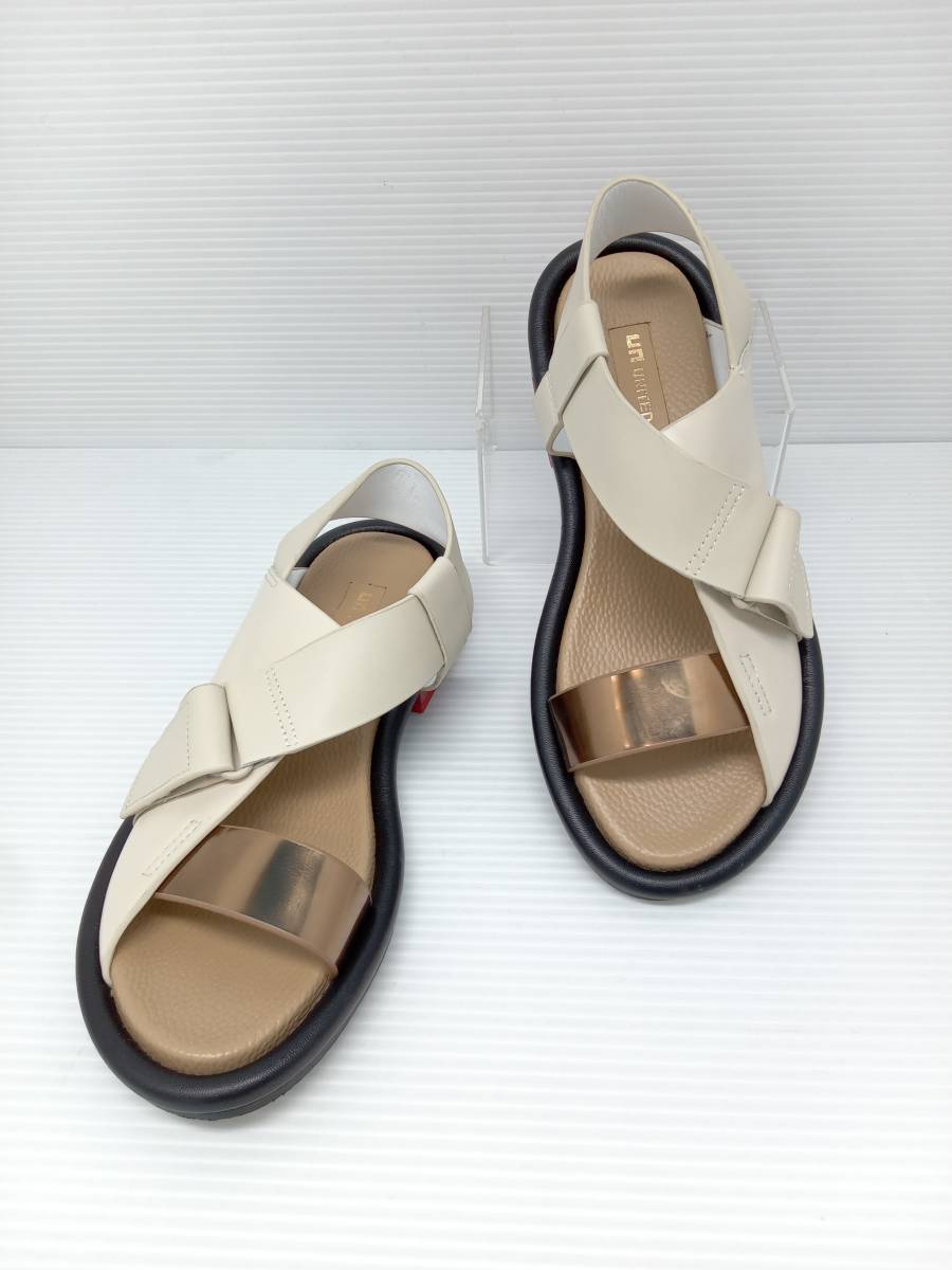 2022公式店舗 異素材コンビ 96360009 TAN sandal square ストラップ