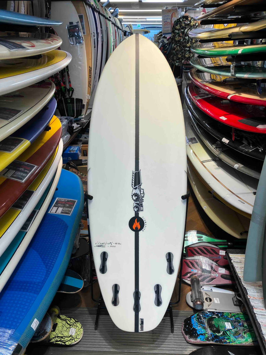 JS FLAME FISH FIVEPLUG 5'4' JS フレイムフィッシュ FIVEPLUG 5'4' サーフボード ショートボート 茅ヶ崎駅北口店 30L_画像2