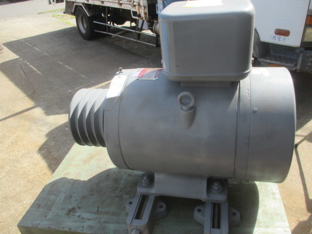 332) 日立 モーター 55kw×6P シャフト 75パイ、キー巾 20mm 332) 日立 モーター 55kw×6P シャフト 75パイ、キー巾 20mm