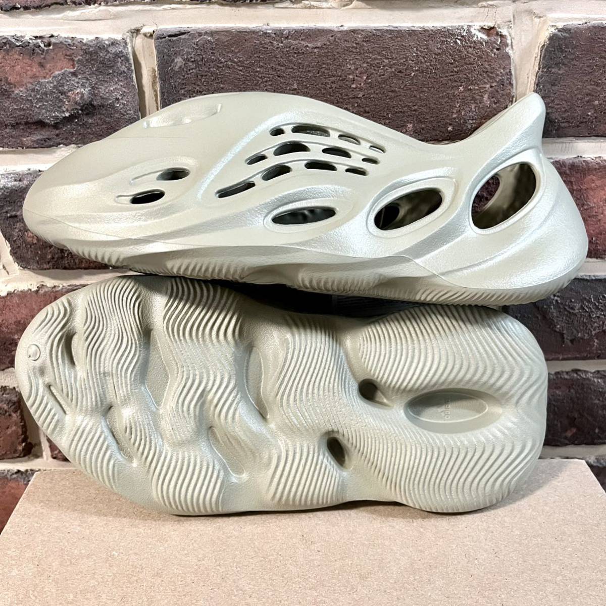 adidas YEEZY Foam Runner アディダス イージー フォームランナー Stone Salt ストーンソルト US9 27.5cm USA 送料込