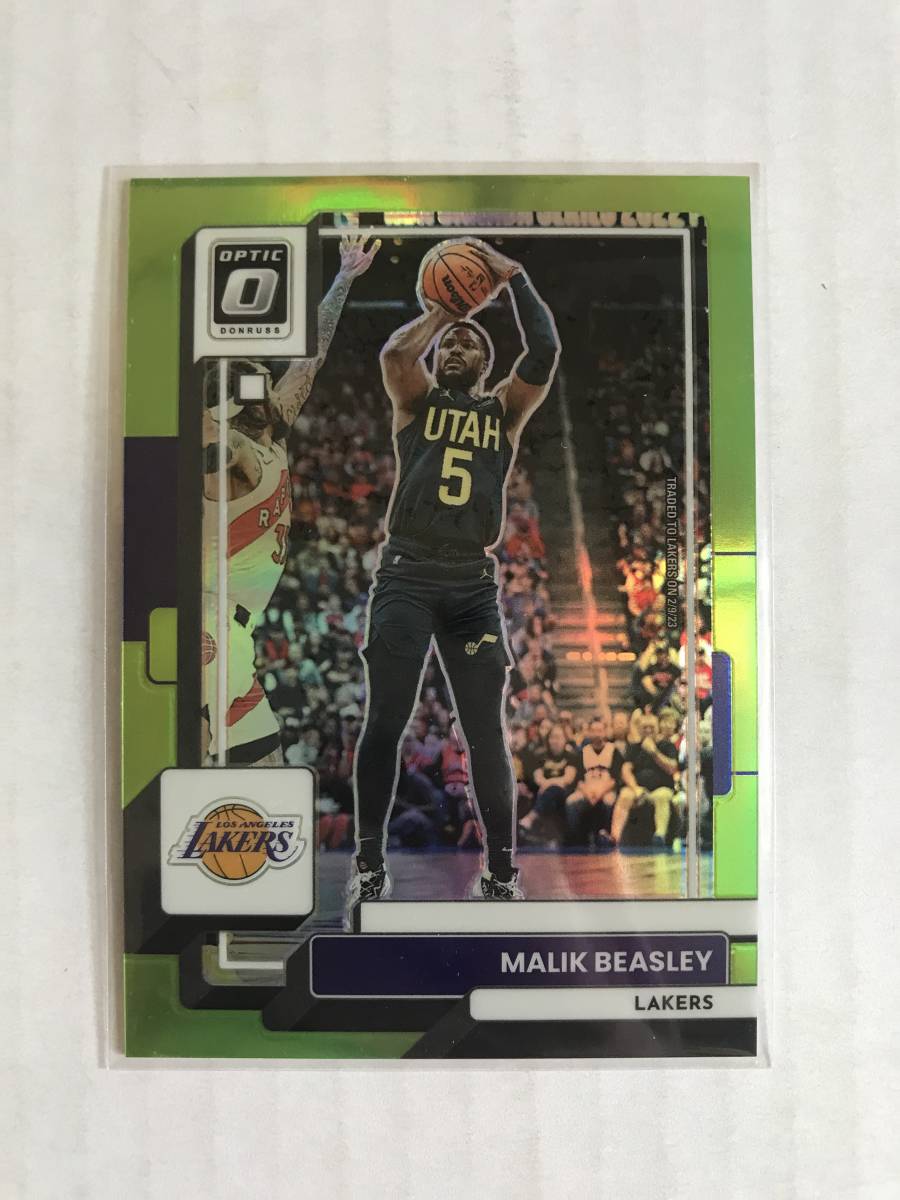 MALIK BEASLEY　22-23 Panini Donruss Optic　Prizmパラレル　090/149_画像1