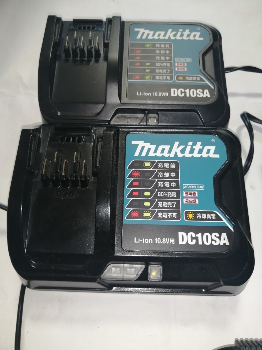 makita マキタ 充電器 Li-ion 10.8V DC10SA 急速充電器 バッテリー充電器 動作OK_画像2