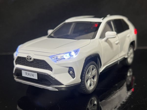 RAV4　トヨタ TOYOTA 1/24 ミニカー ホワイト H130_画像2