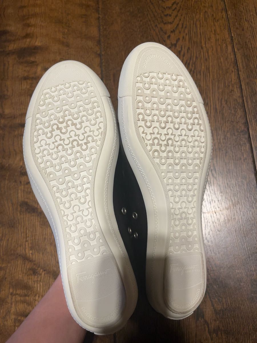 Salvatore Ferragamoフェラガモ レザースニーカー イタリア製|PayPay