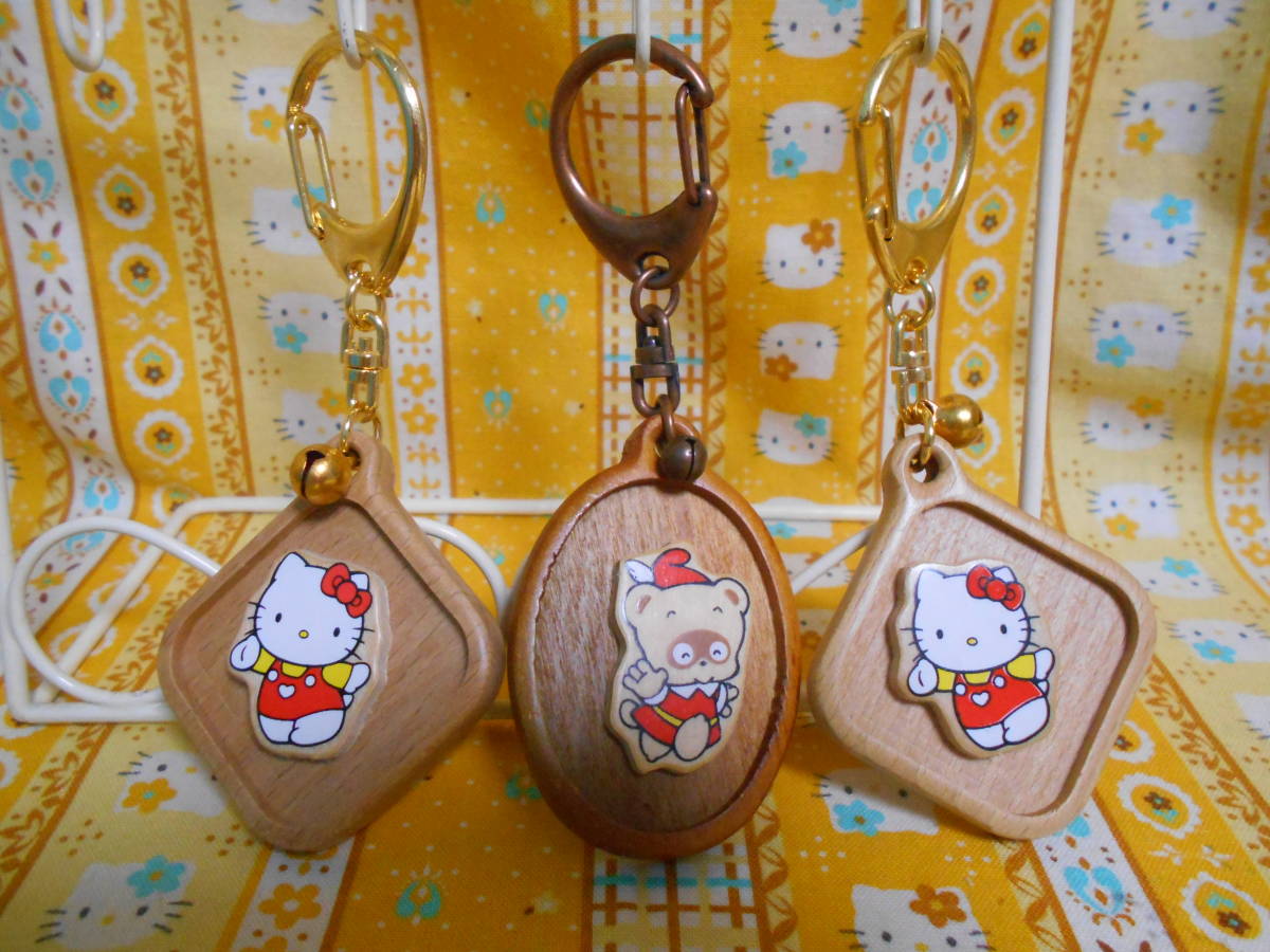 ! Kitty new goods Sanrio wooden key holder Hello Kitty 2 piece &.... diary Ooita is - moni - Land 1991