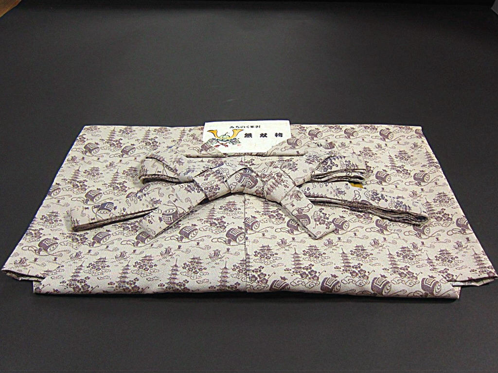 新品【御仕立上】 正絹 米沢織 高級 紋無双袴 馬乗り型 2尺3寸② | www