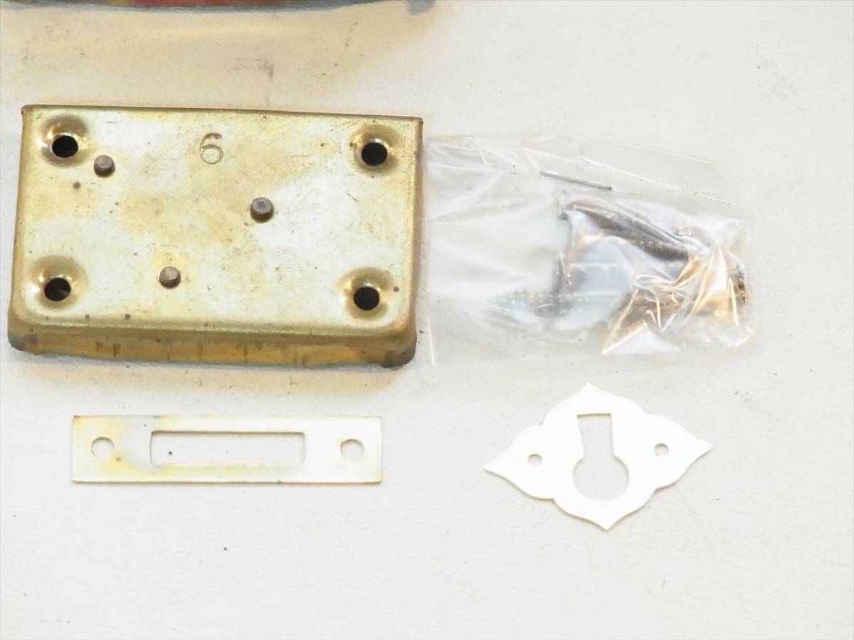 送料無料 昭和レトロ ヤマイチ 真鍮製２個 鍵 面打ち高等錠 ５０㎜ ロッカー 引き出し錠 真鍮 鍵 ロック 未使用品