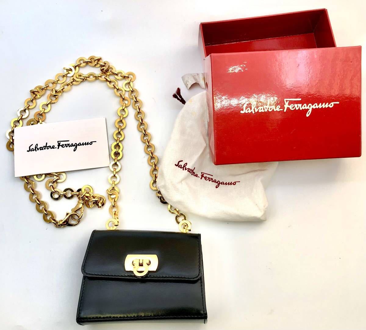 2000年頃にイタリアで購入したSalvatore Ferragamo サルバトーレ・フェラガモ ガンチーニ チェーンポーチ 美品 現品限り_画像1