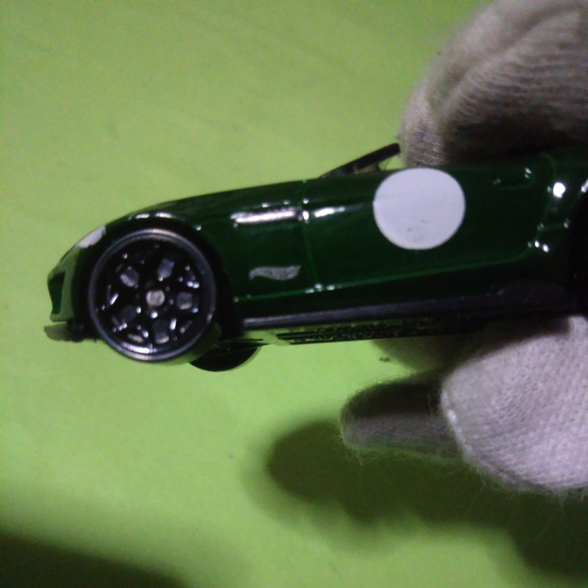 ミニカー ホットウィール ジャガー jaguar Fタイプ グリーン 改造ベースに是非！_画像4