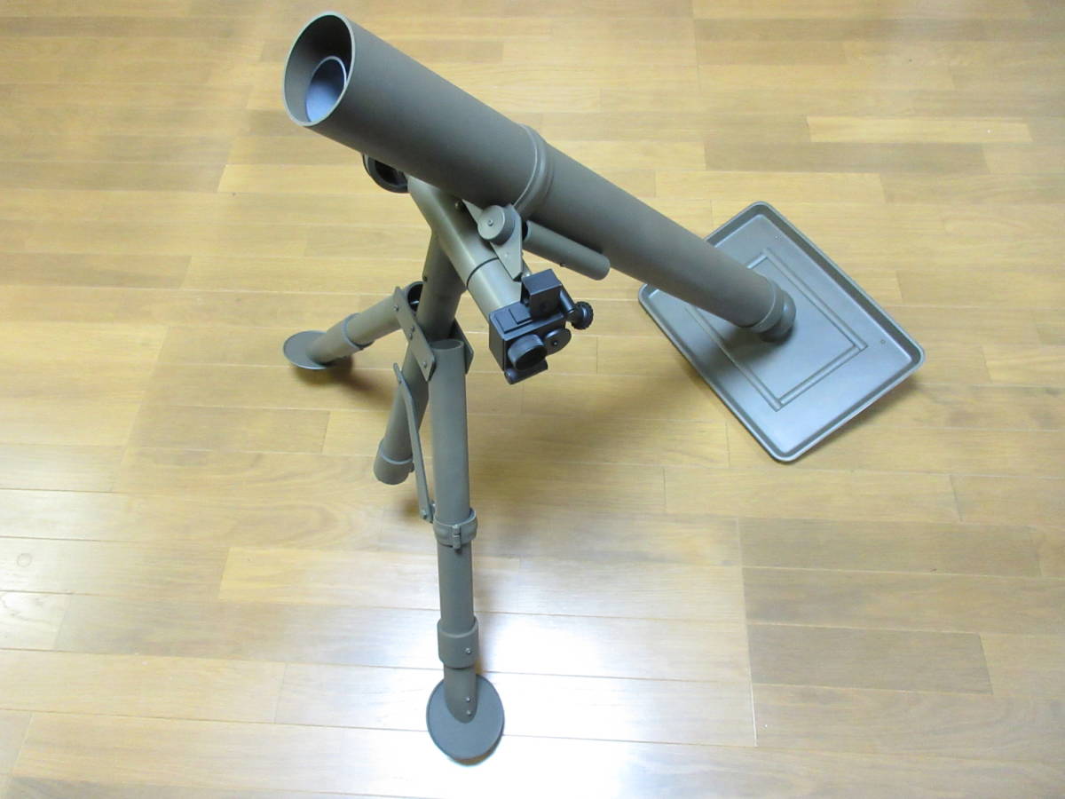 U.S.60mm light ... simple type ABS made . body .. main legs optical sight bottom record 40mm gas cartridge departure . for adaptor attaching height approximately 75. width some 70. depth approximately 80cm