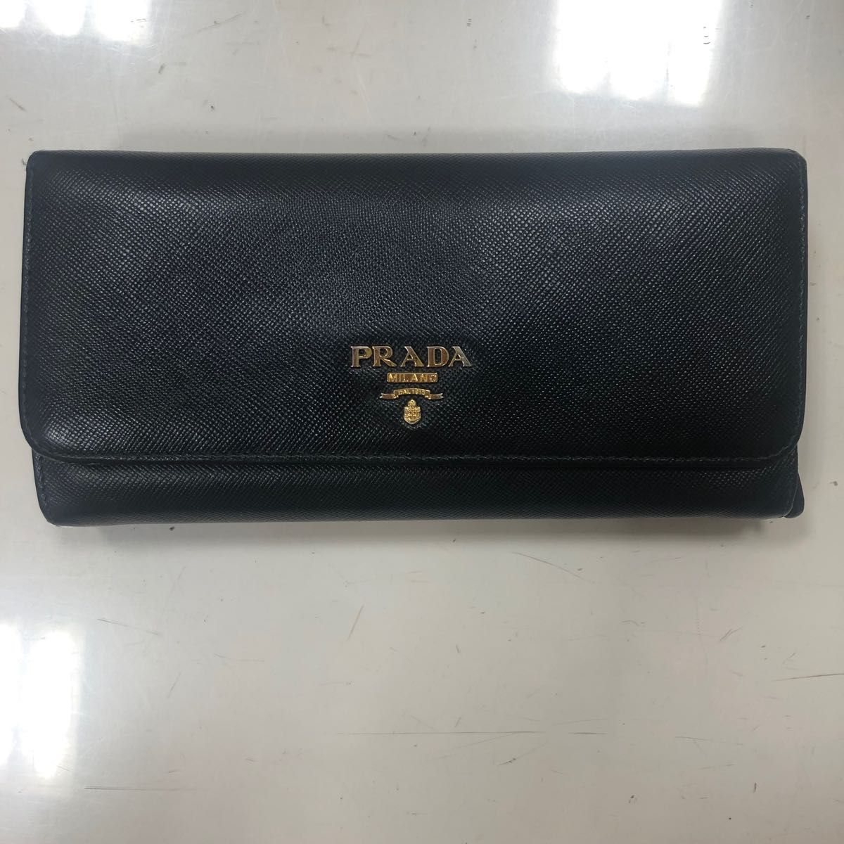 最終値下げ！PRADA(プラダ) 長財布 レザー 黒 シルバー金具 TN964-