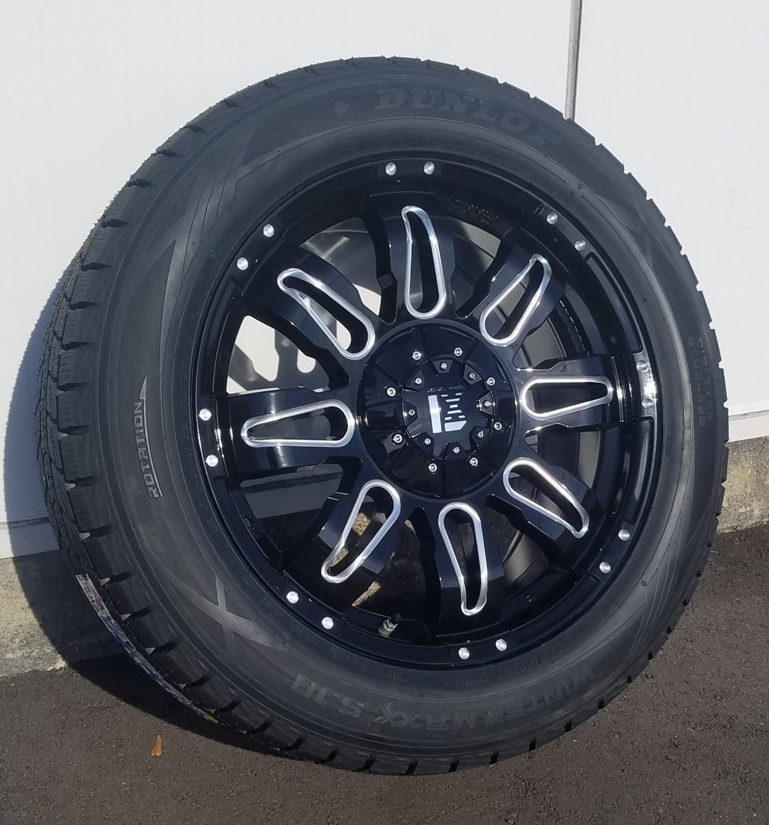  местного производства зимний LEXXEL Balano Escalade Suburban H3 Tahoe GMC Yukon Dunlop winter MAXX 285/50R20 20 дюймовый 