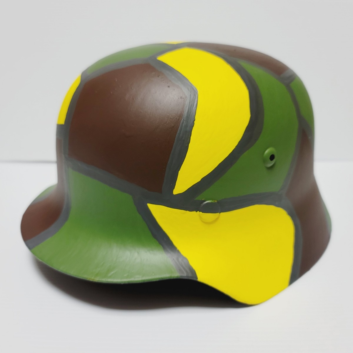 □ドイツ軍□ヘルメット□ナチスドイツ、ナチス、迷彩、ww2 □ドイツ軍□ヘルメット□ナチスドイツ、ナチス、迷彩、ww2