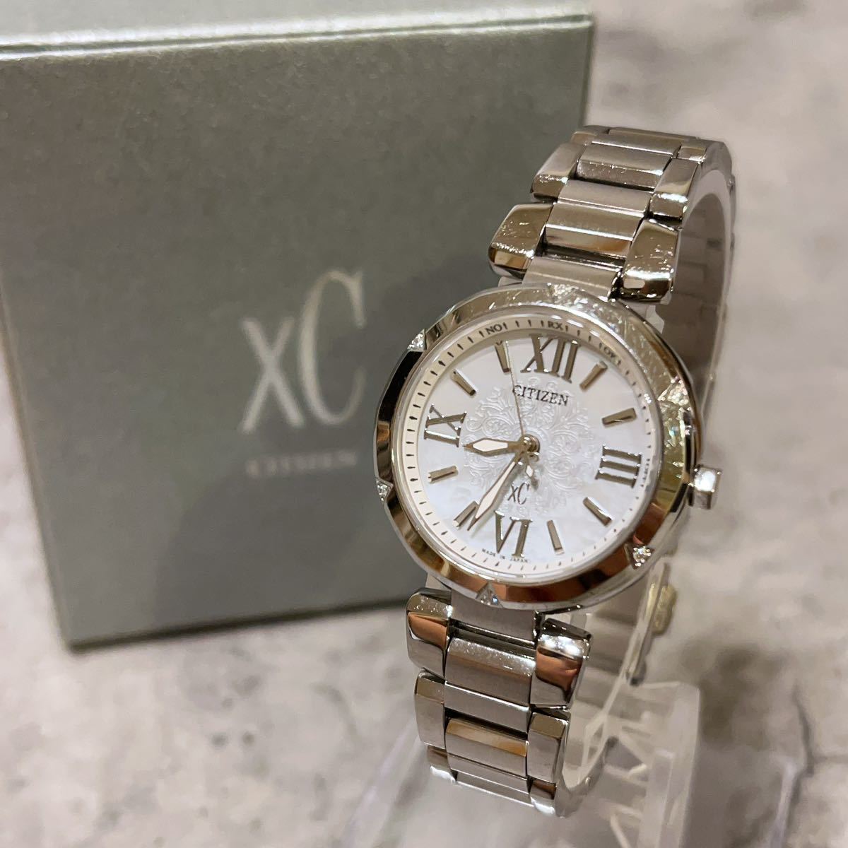 人気絶頂 美品 激レア Citizen 腕時計 ソーラー シチズン XCB38-8911