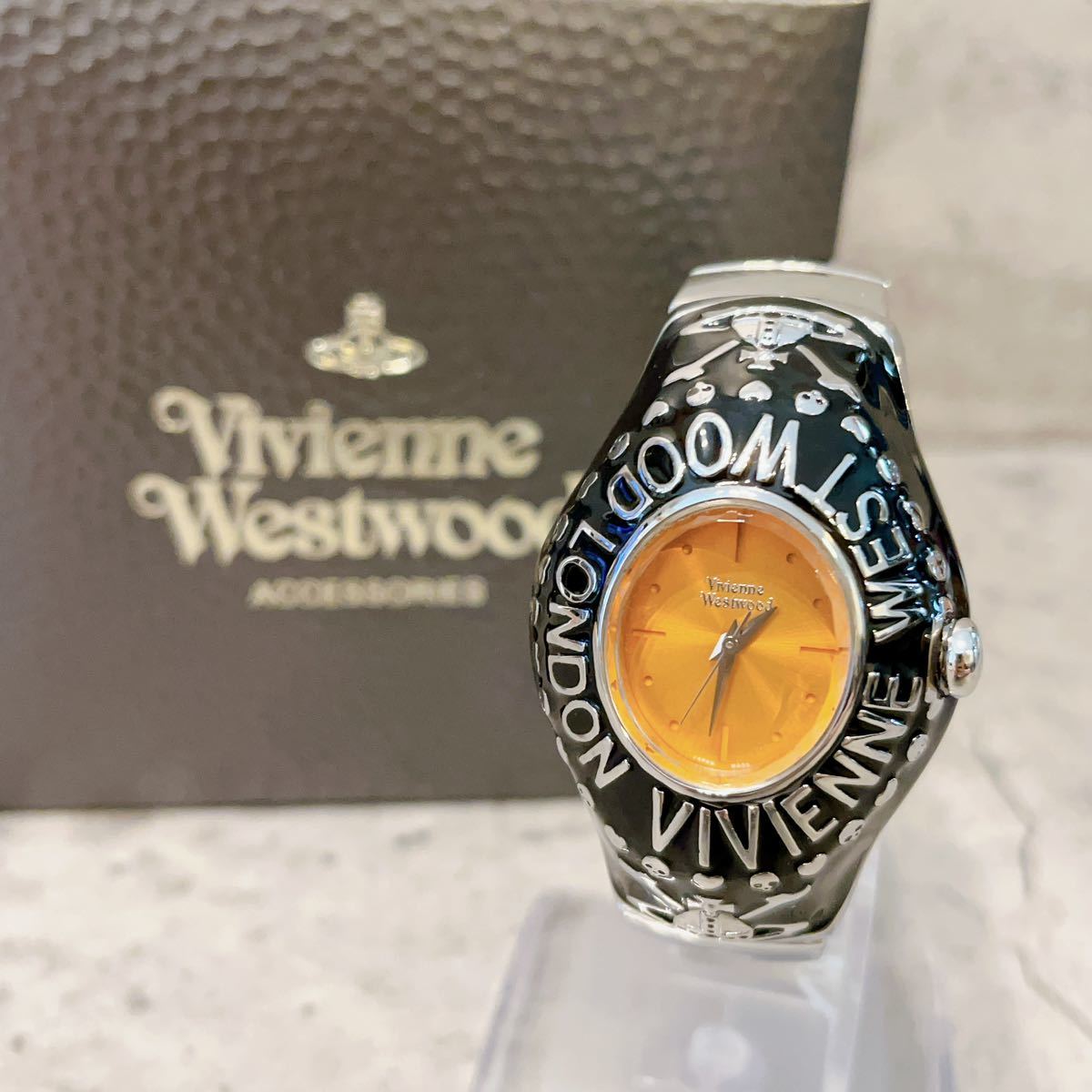 希少 美品 Vivienne westwood カレッジリング ウォッチ 腕時計 ヴィヴィアンウエストウッド 腕時計